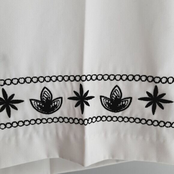 CARROLL REED | Capri Crop Pants White & Black Embroidery Sz 20W Flawed - Picture 4 of 14